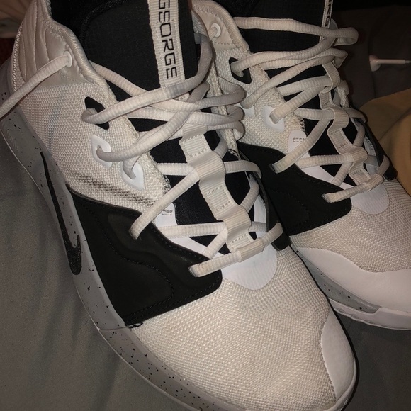 Pg 3 - Picture 2 of 6